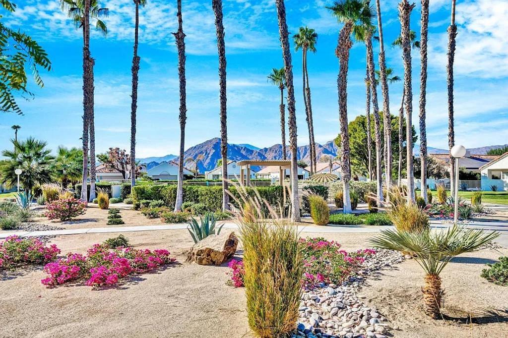 Desert Breezes Resort Palm Desert Buitenkant foto