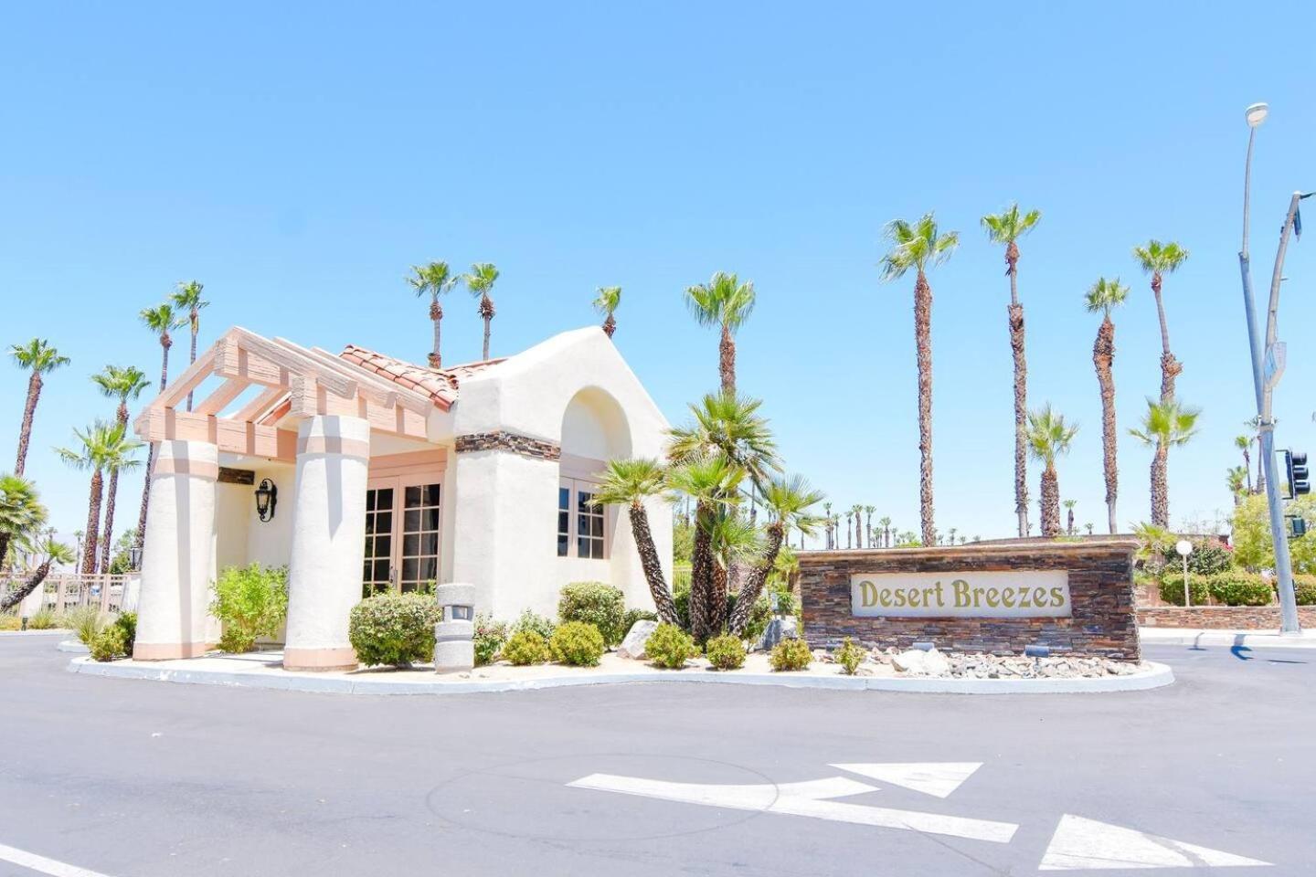 Desert Breezes Resort Palm Desert Buitenkant foto